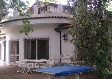 EXCELENTE QUINTA UBICADA EN EL CORAZON DE LOS NOGALES