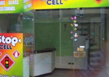 EXCELENTE LOCAL DE 20 M2. CON ENTREPISO 