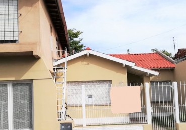 HERMOSO CHALET DE 3 AMB. C/PARQUE