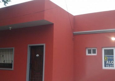 DEPARTAMENTO 2 AMBIENTES PLANTA BAJA   C/ PATIO Y PARRILLA