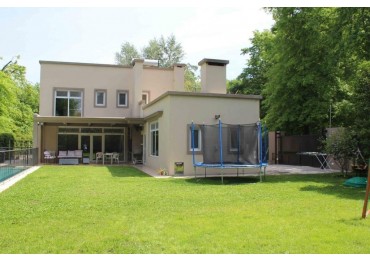 CASA QUINTA 5 AMB. C/ PISCINA (BARRIO LAS PRADERAS) VILLA DE MAYO