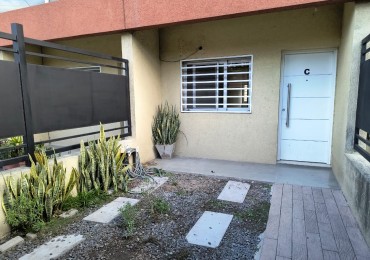 DUPLEX DE 3 AMB. PATIO/BALCON/COCHERA/QUINCHO Y PISCINA