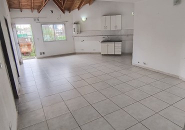 DEPARTAMENTO 3 AMB. AMPLIOS  C/BALCON Y COCHERA (COMPLEJO CERRADO)