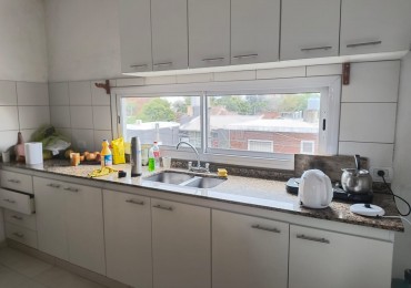 DEPARTAMENTO 3 AMB. C/COCHERA Y BALCON