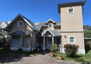 CHALET 4 AMB. 2 PLANTAS/PARQUE Y PISCINA