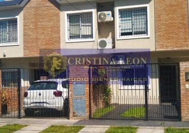 DUPLEX 3 AMB. C/ JARDIN Y COCHERA