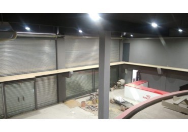 LOCAL 380 M2. C/ ENTREPISO 